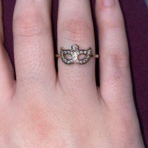 Fragrant jewels Mask ring size 8